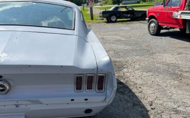 Ford-Mustang-1967-Fastback-9