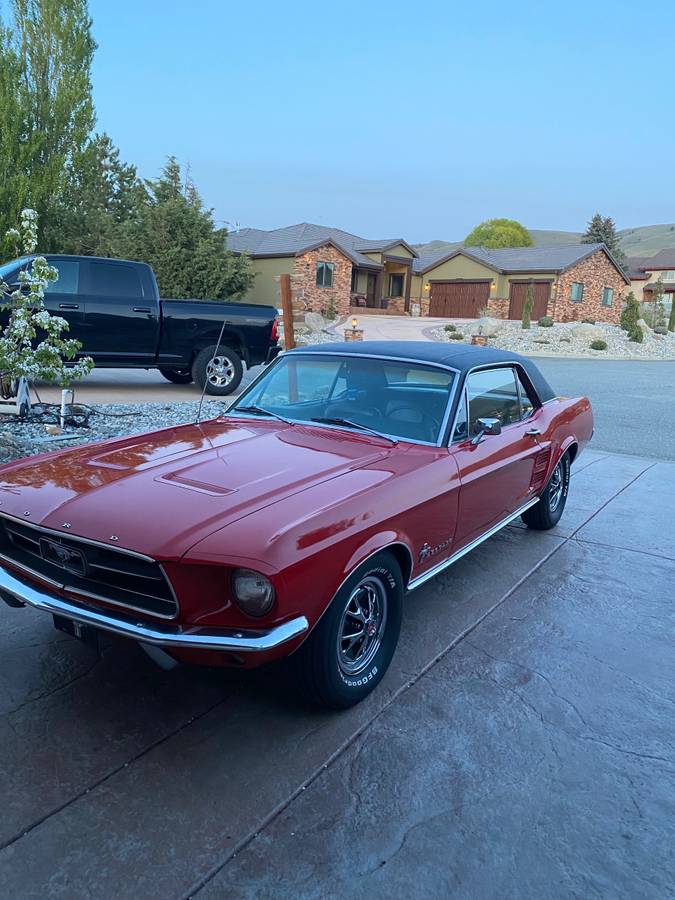 Ford-Mustang-1967-red-1