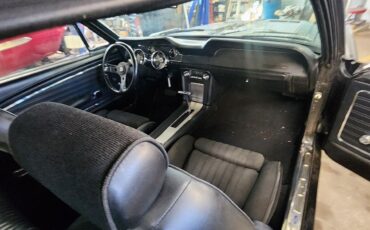 Ford-Mustang-1968-2-dr-coupe-28
