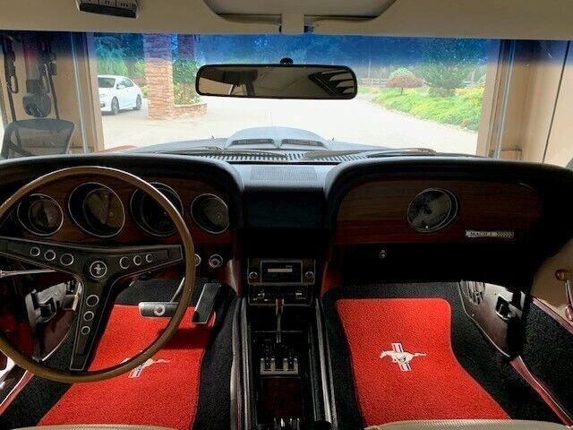 Ford-Mustang-1969-Fastback-8