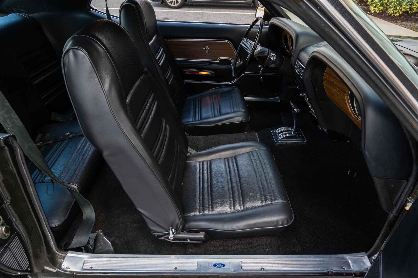 Ford-Mustang-1970-2-Door-11