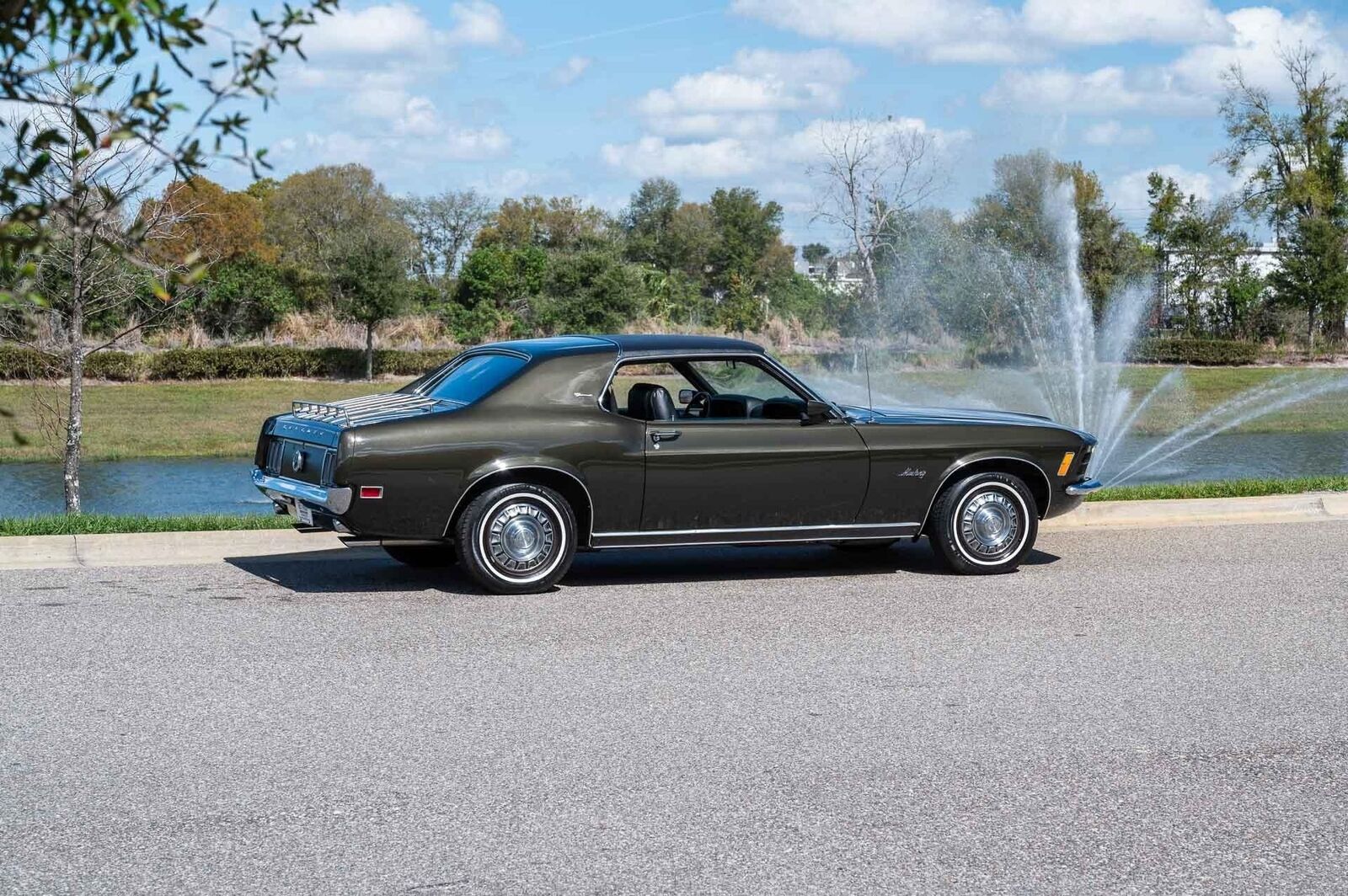 Ford-Mustang-1970-2-Door-35