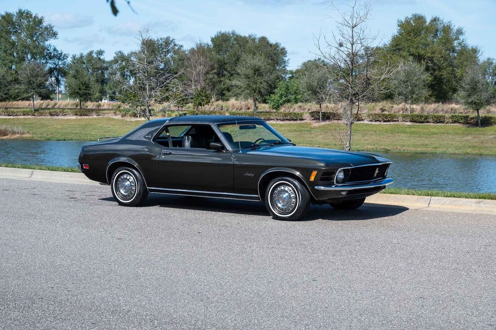 Ford-Mustang-1970-2-Door-38