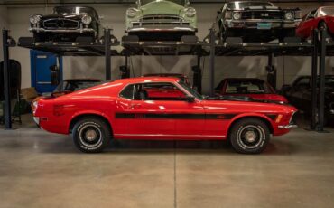 Ford-Mustang-1970-2-Door-Sportsroof-Fastback-2