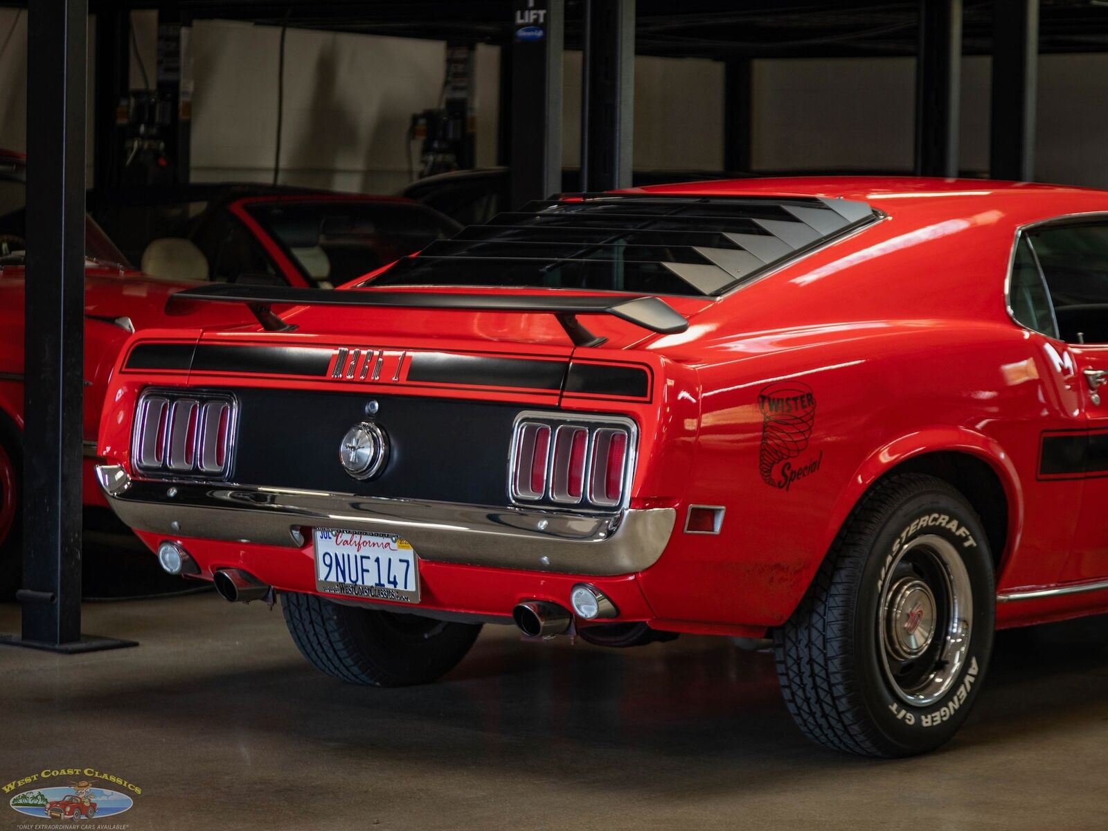 Ford-Mustang-1970-2-Door-Sportsroof-Fastback-24