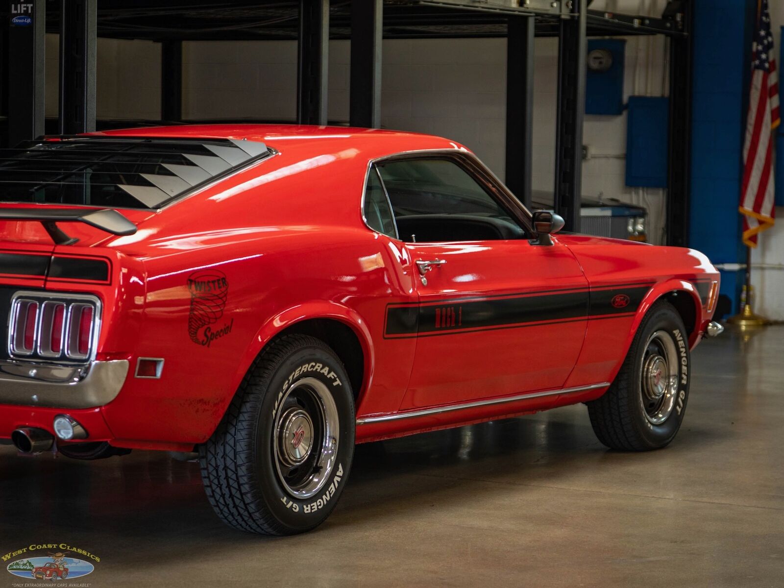 Ford-Mustang-1970-2-Door-Sportsroof-Fastback-25