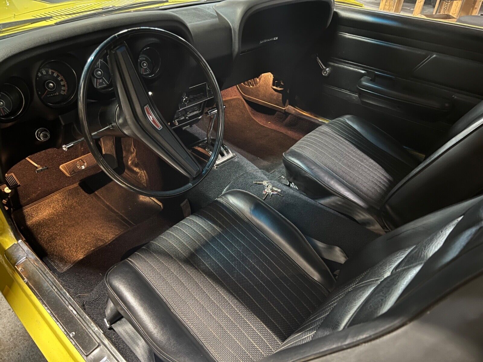 Ford-Mustang-1970-Fastback-17
