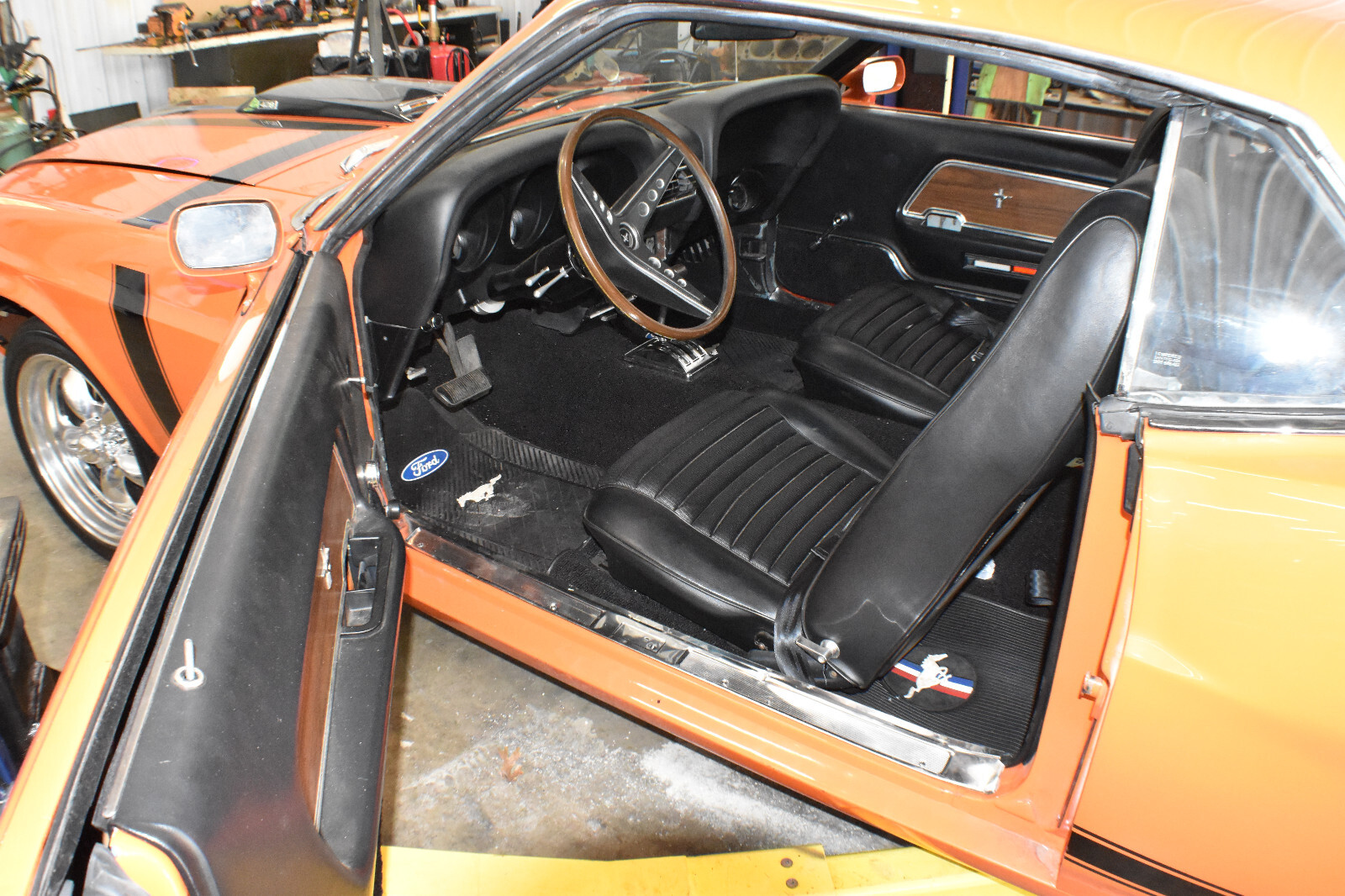 Ford-Mustang-1970-Fastback-18