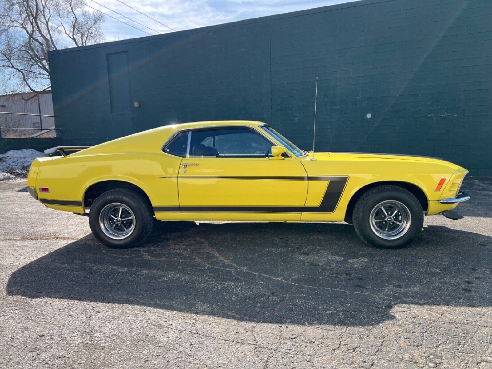 Ford-Mustang-1970-Fastback-2