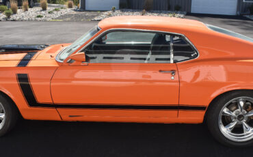 Ford-Mustang-1970-Fastback-3