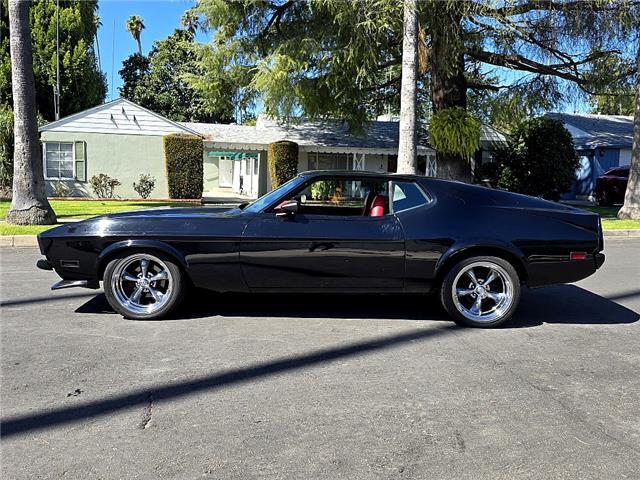 Ford-Mustang-1971-Coupe-21