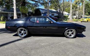 Ford-Mustang-1971-Coupe-6