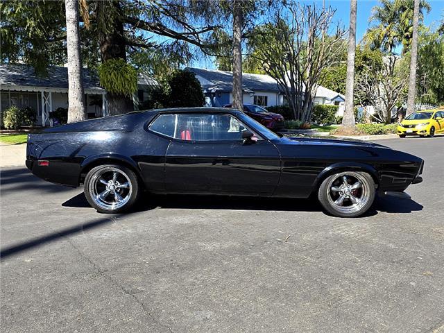 Ford-Mustang-1971-Coupe-6