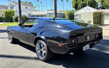 Ford-Mustang-1971-Coupe-8