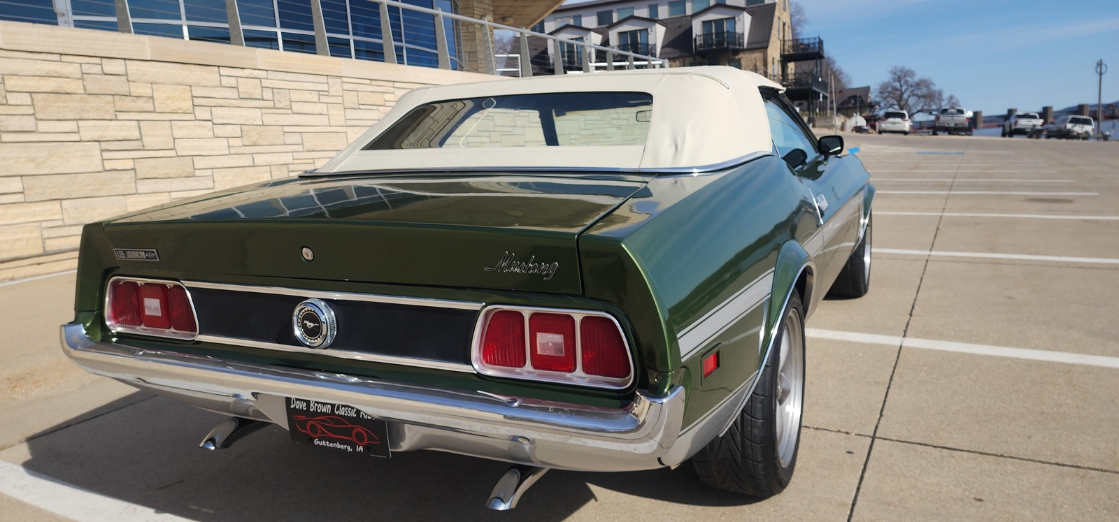 Ford-Mustang-1973-2-dr-8