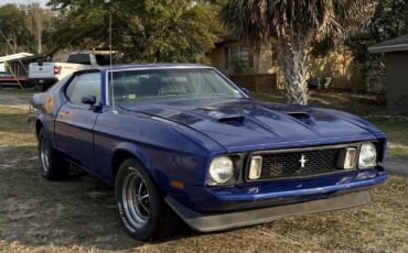 Ford-Mustang-1973-Fastback-2