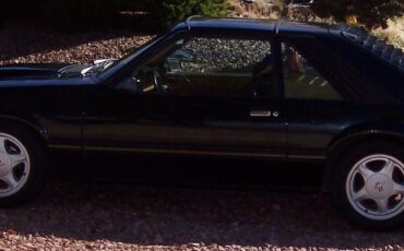 Ford-Mustang-1982-Hatchback-1