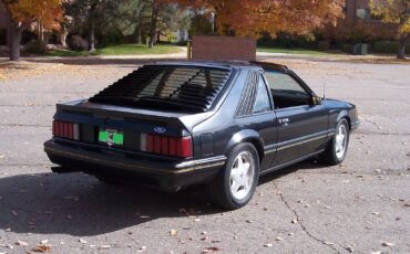 Ford-Mustang-1982-Hatchback-10