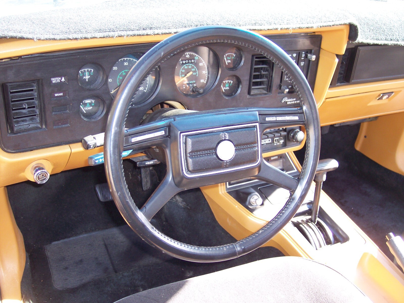 Ford-Mustang-1982-Hatchback-19