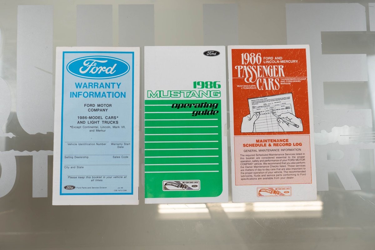 Ford-Mustang-1986-27