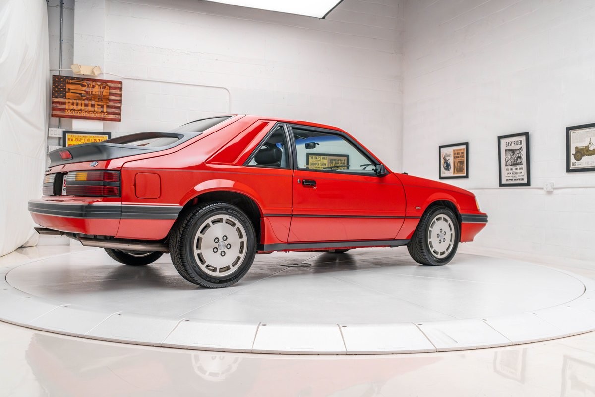 Ford-Mustang-1986-30
