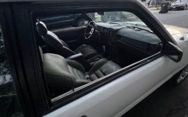 Ford-Mustang-1986-Hatchback-12