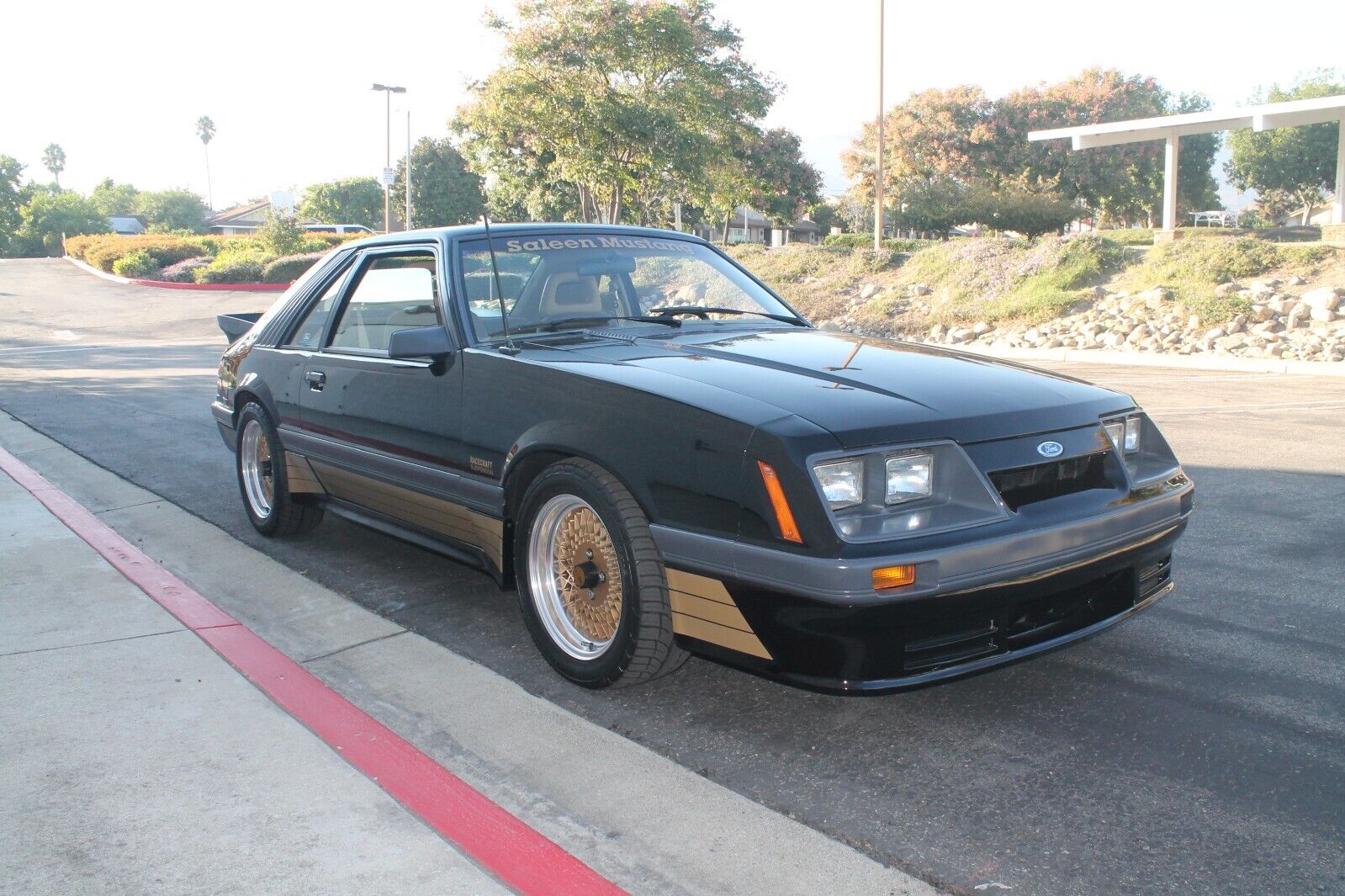 Ford-Mustang-1986-Hatchback-12