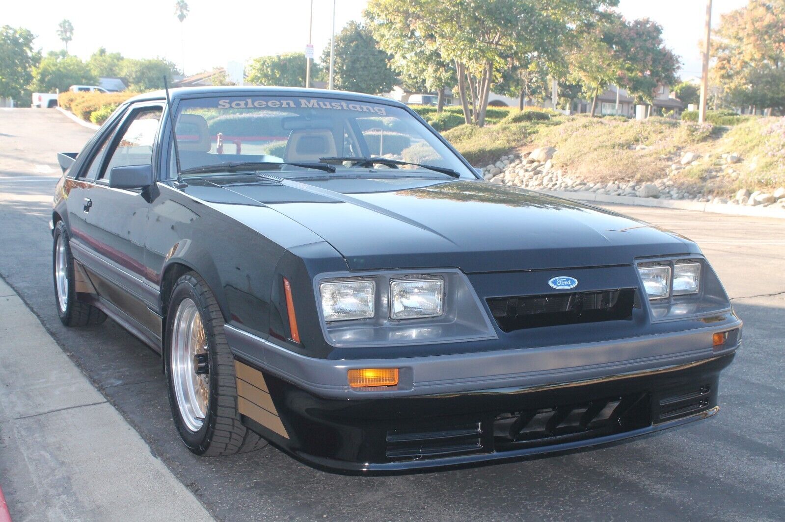 Ford-Mustang-1986-Hatchback-13