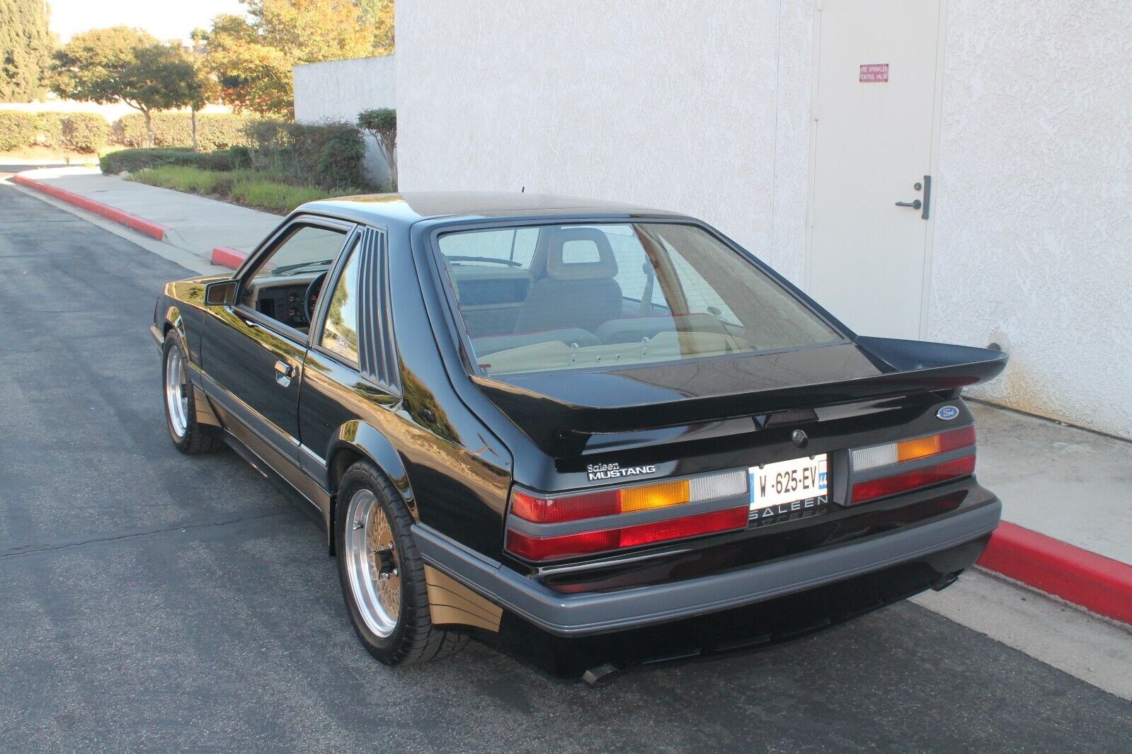 Ford-Mustang-1986-Hatchback-14
