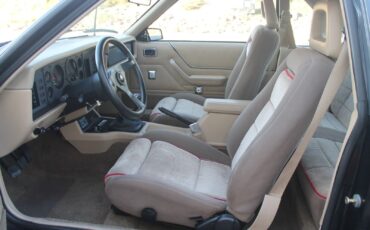 Ford-Mustang-1986-Hatchback-20
