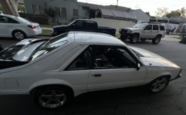 Ford-Mustang-1986-Hatchback