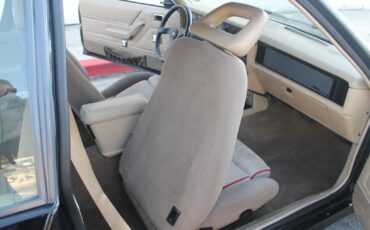Ford-Mustang-1986-Hatchback-26