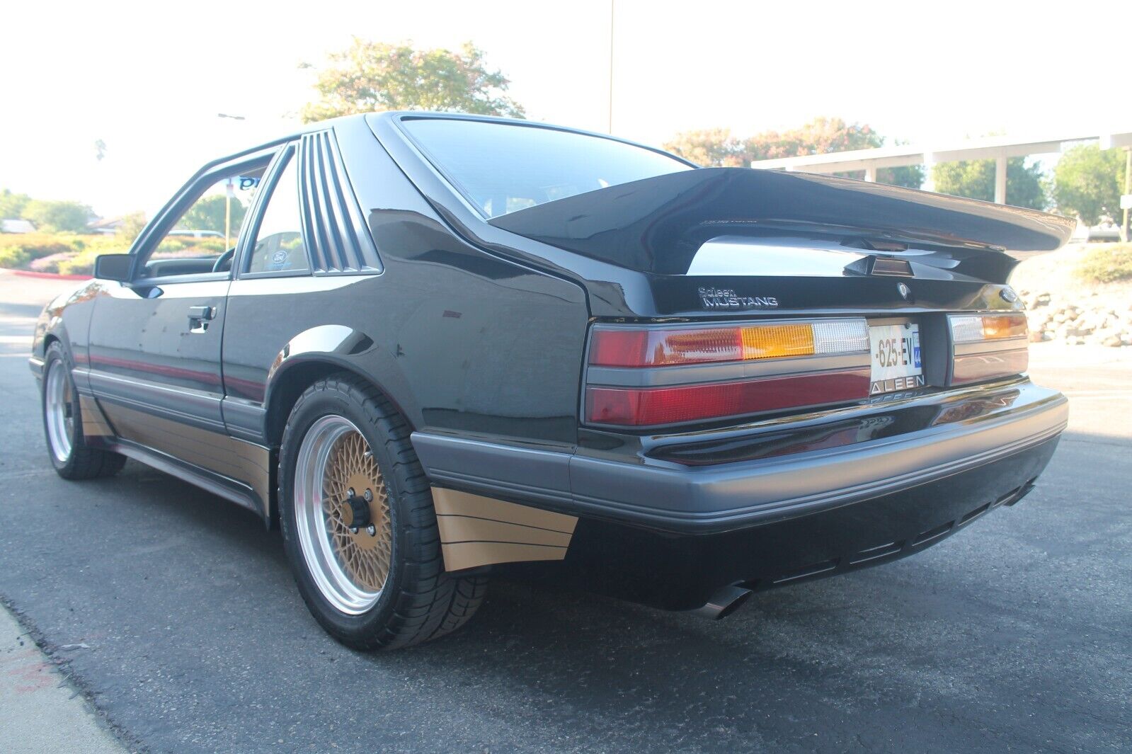 Ford-Mustang-1986-Hatchback-8