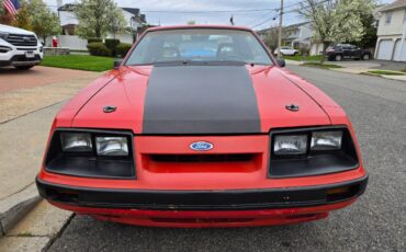 Ford-Mustang-1986-red-2
