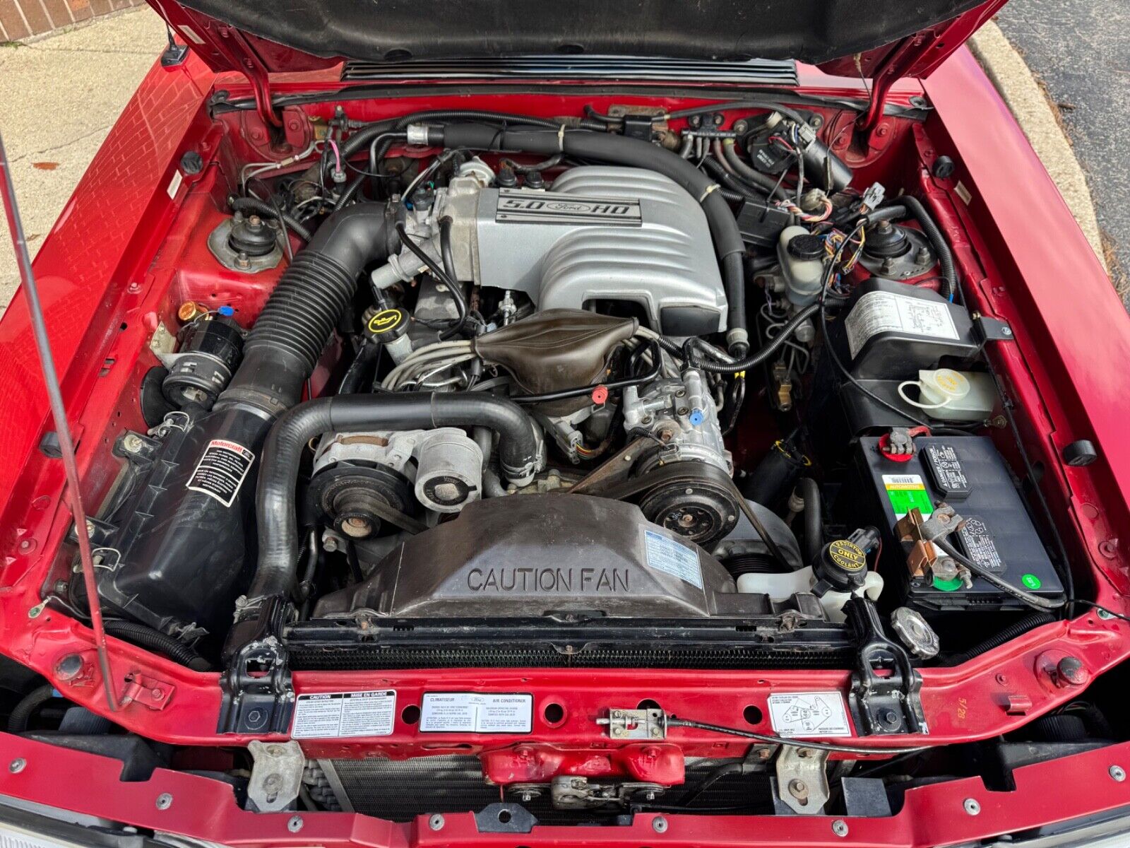 Ford-Mustang-1987-Hatchback-10