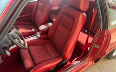 Ford-Mustang-1987-Hatchback-21