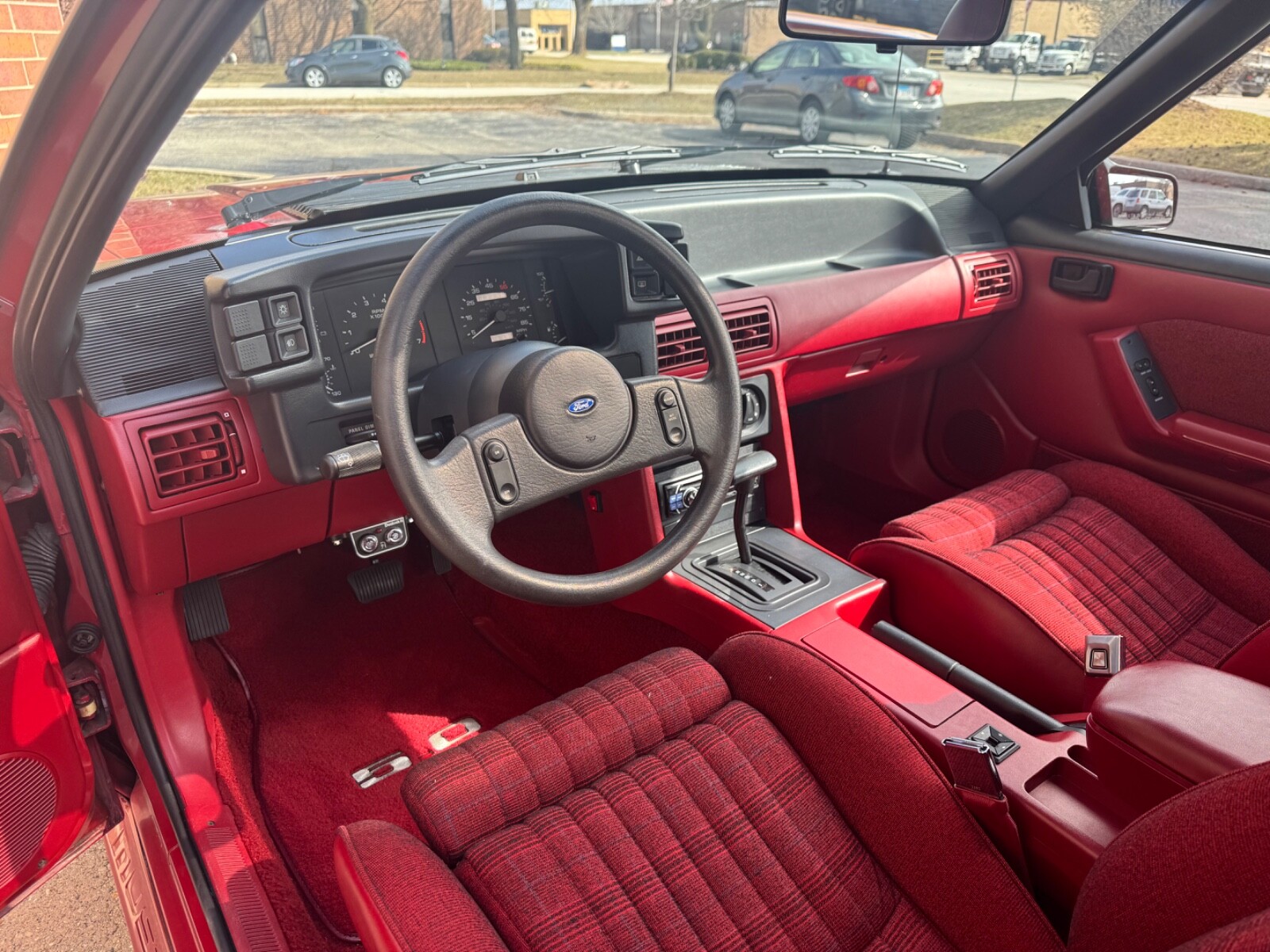 Ford-Mustang-1987-Hatchback-22