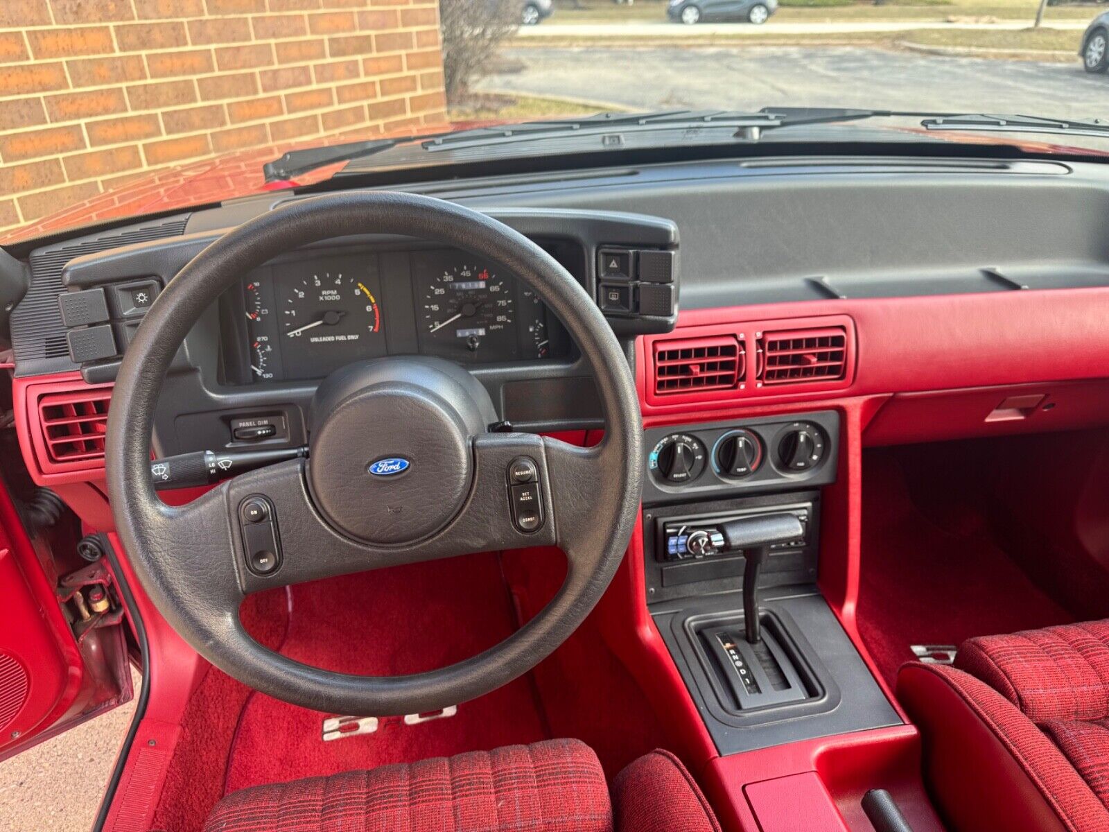 Ford-Mustang-1987-Hatchback-23