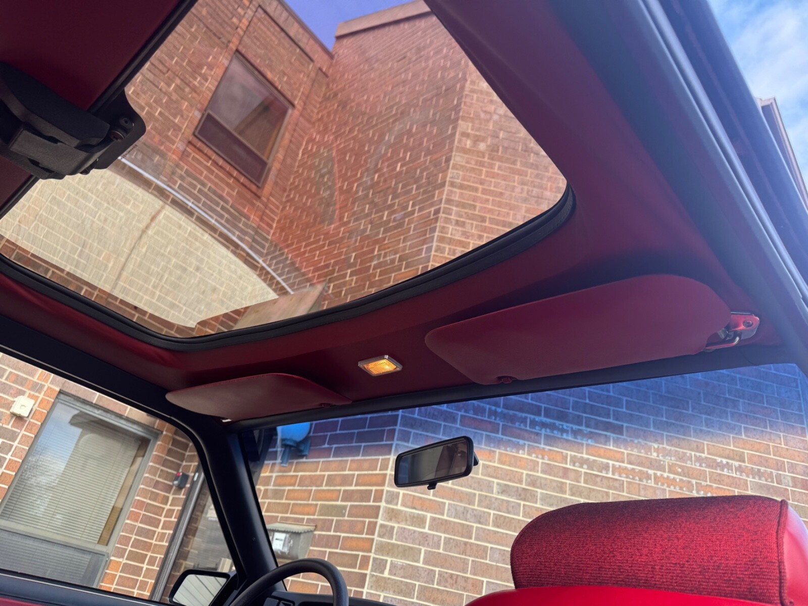 Ford-Mustang-1987-Hatchback-31