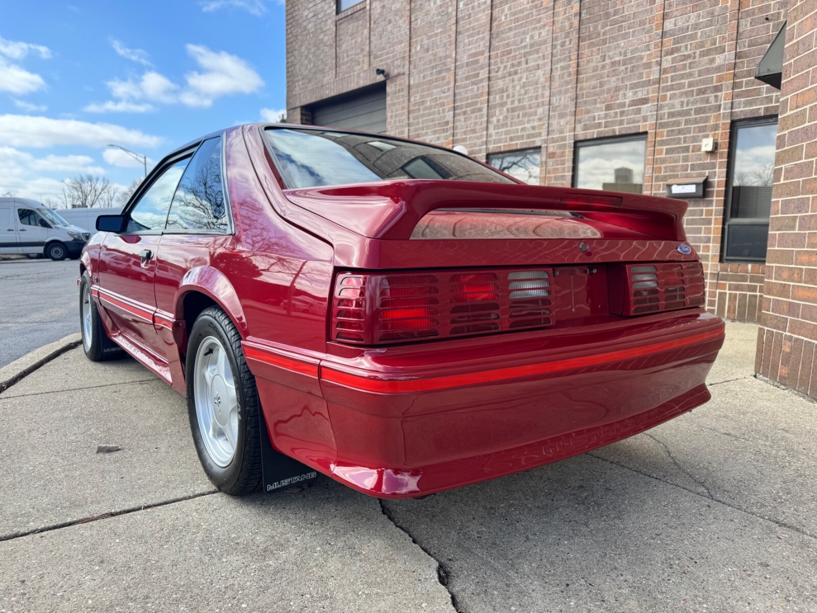 Ford-Mustang-1987-Hatchback-4