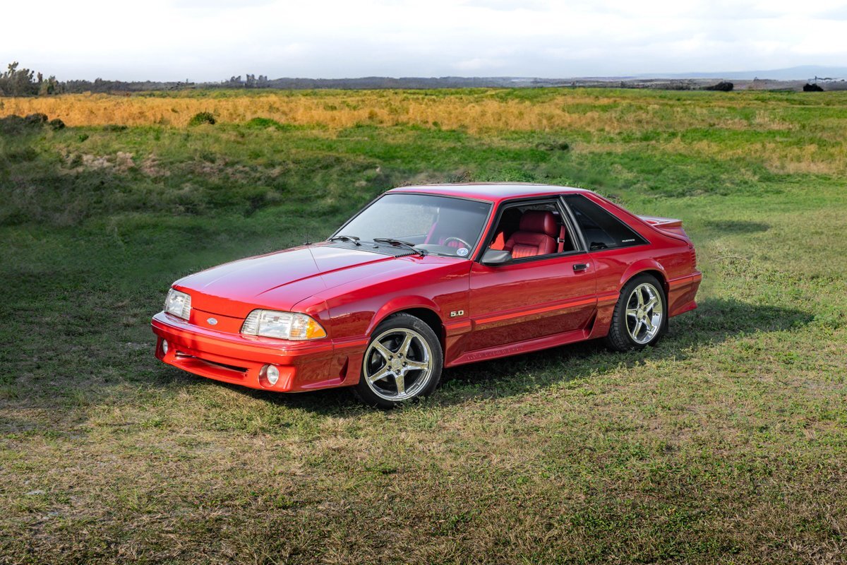 Ford-Mustang-1988-1