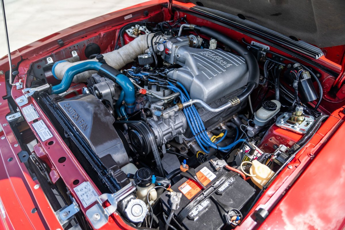 Ford-Mustang-1988-13