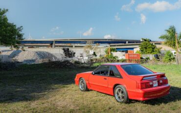 Ford-Mustang-1988-21