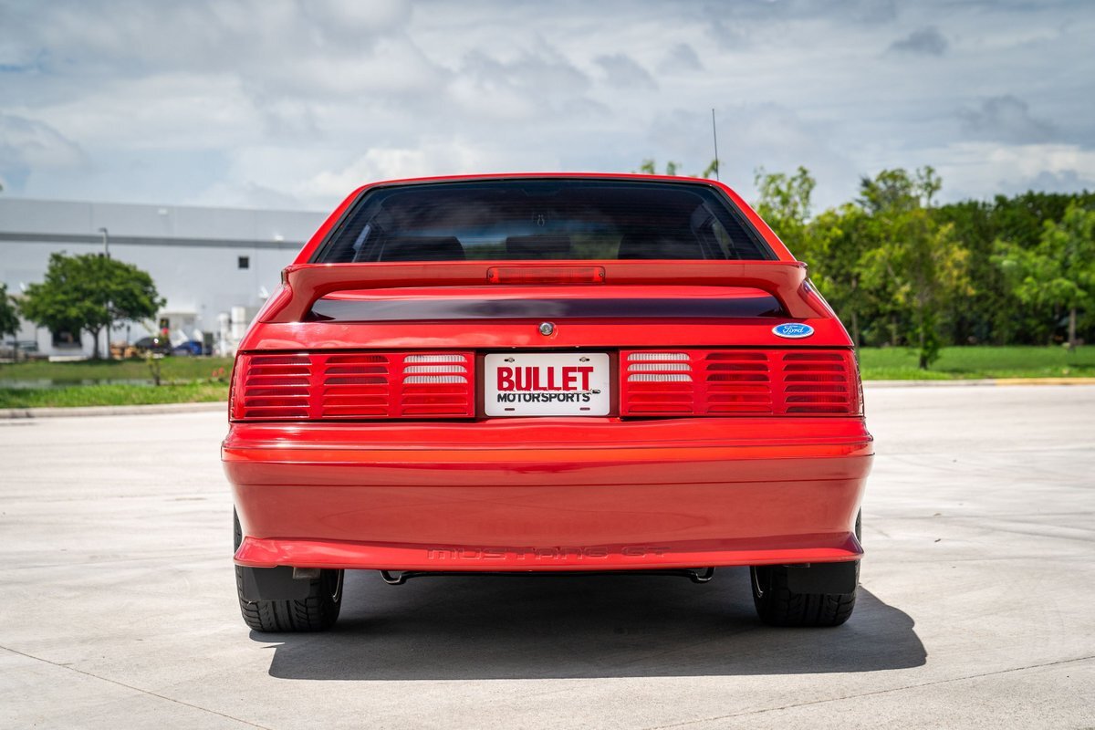 Ford-Mustang-1988-23