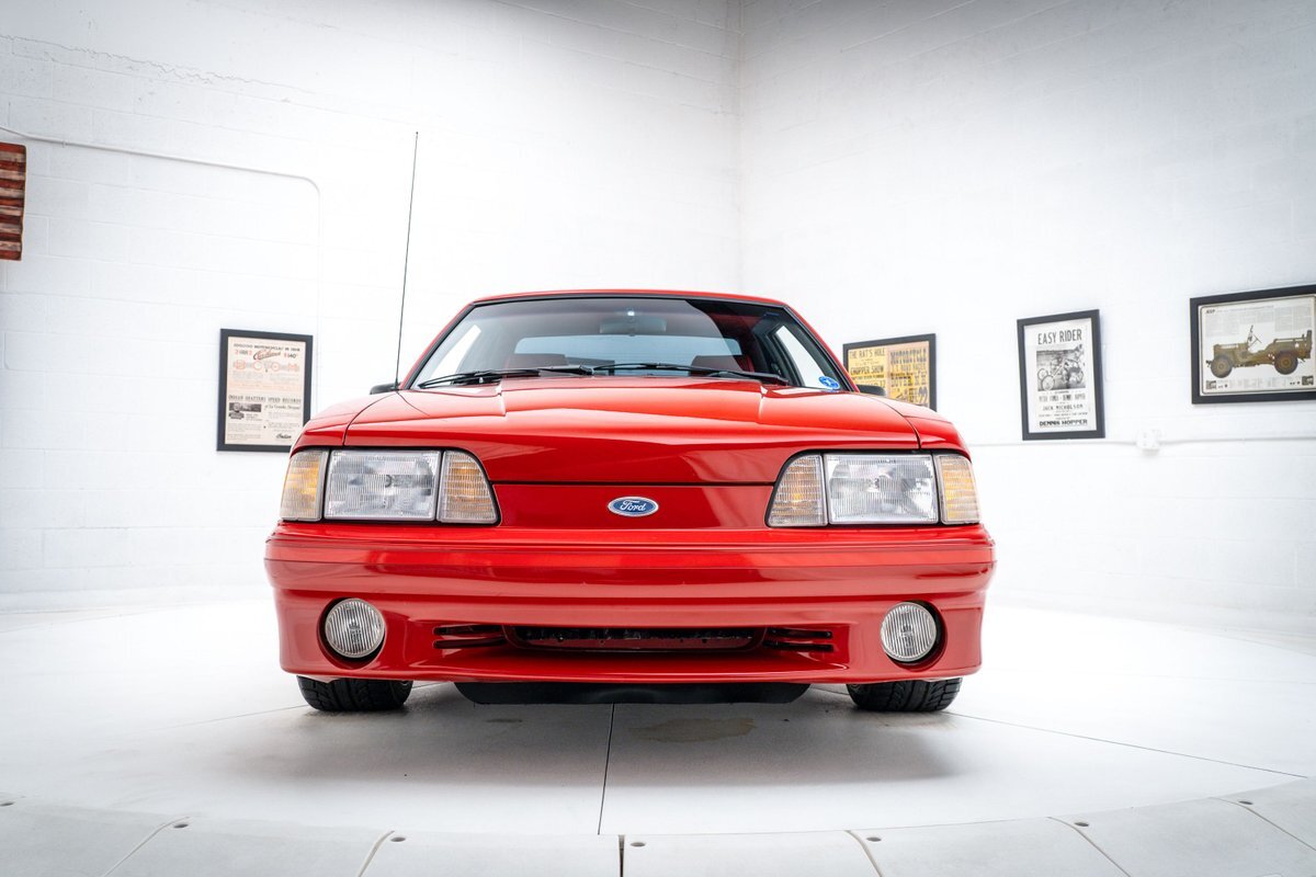 Ford-Mustang-1988-29
