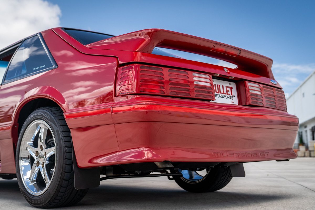 Ford-Mustang-1988-32