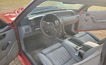 Ford-Mustang-1988-Hatchback-13