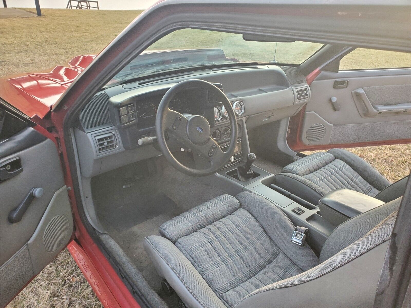 Ford-Mustang-1988-Hatchback-13