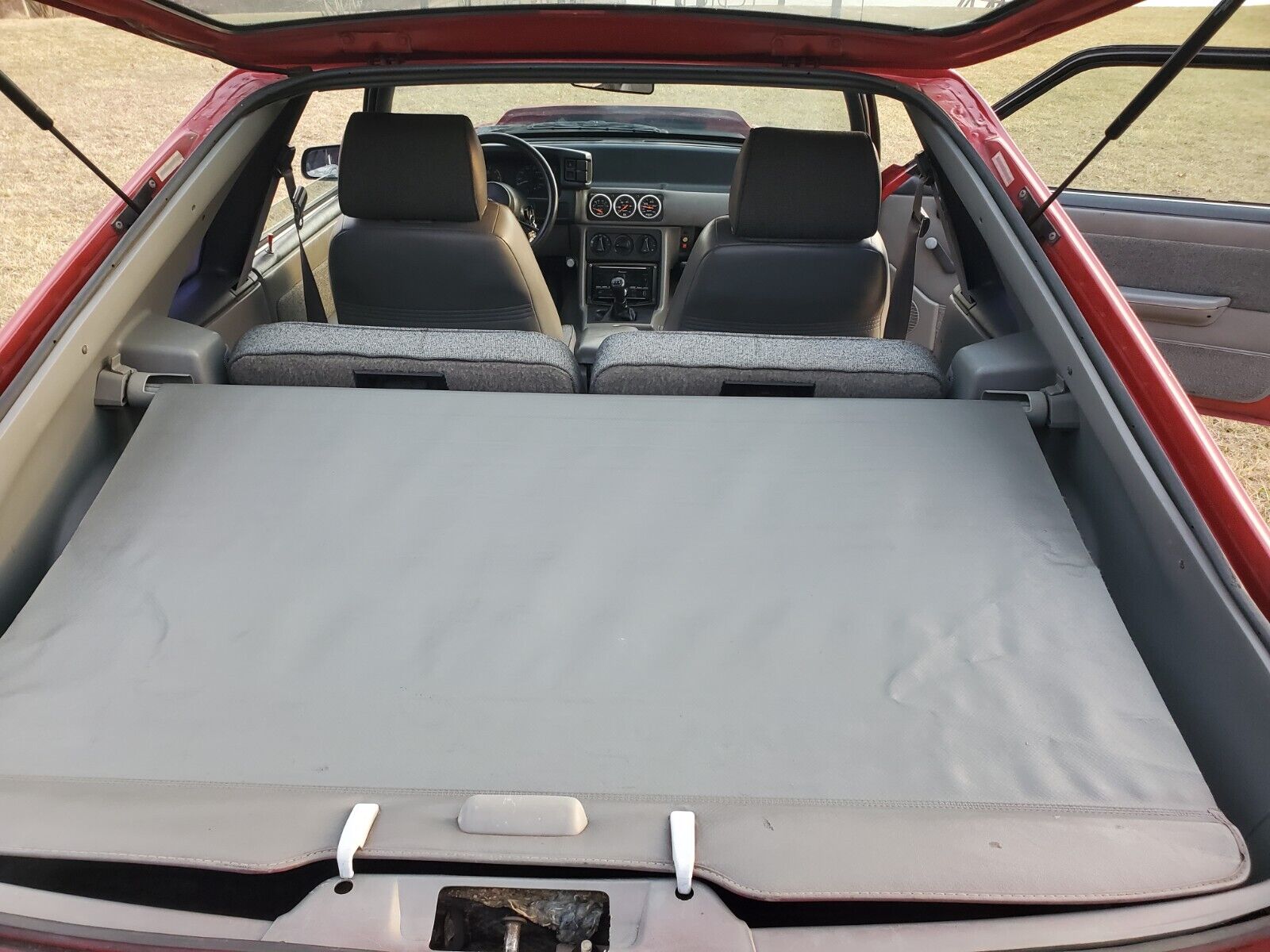 Ford-Mustang-1988-Hatchback-18