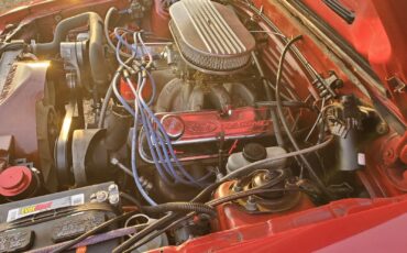 Ford-Mustang-1988-Hatchback-22